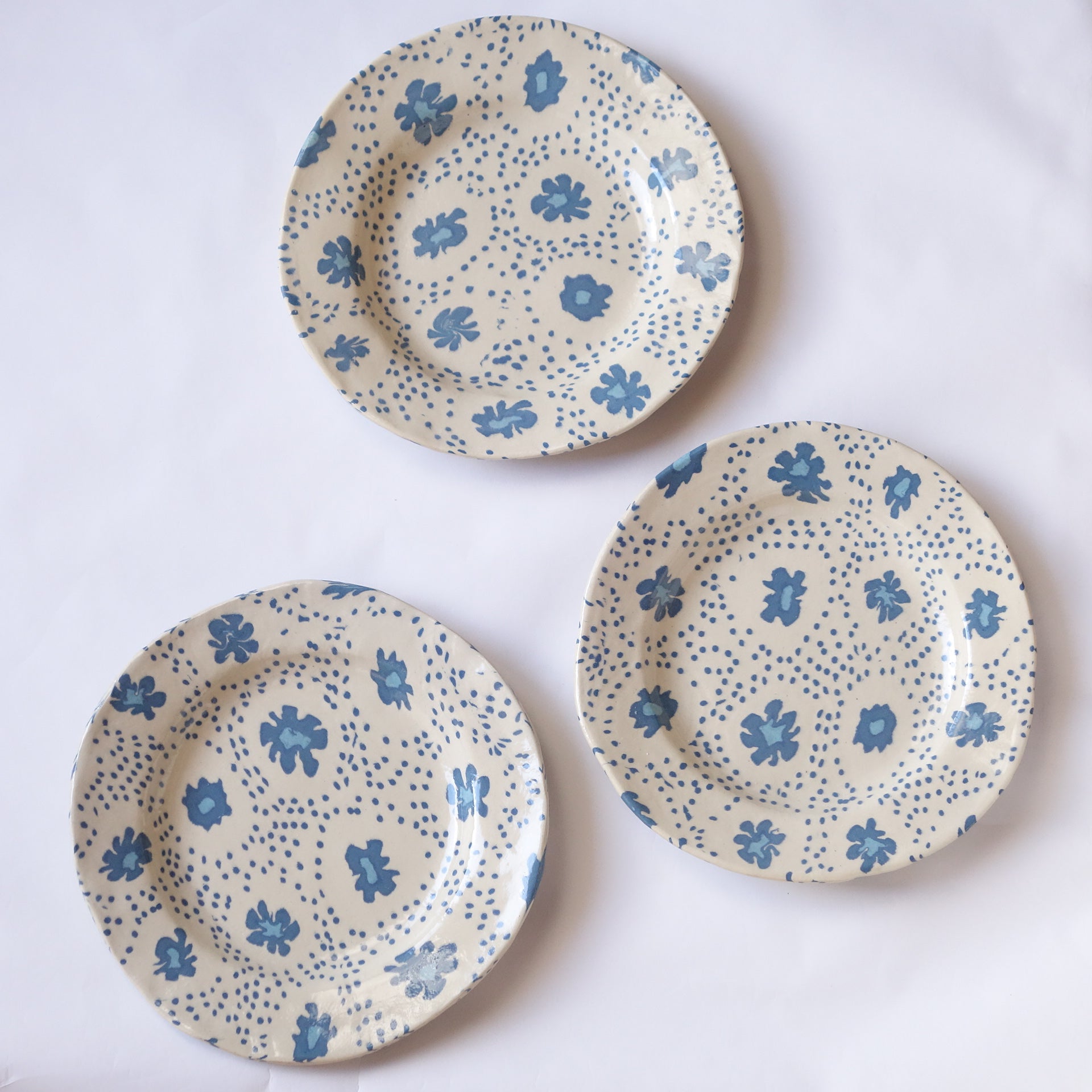 Nerikomi Nostalgic Blue Flower Fabric Pattern Round Plate