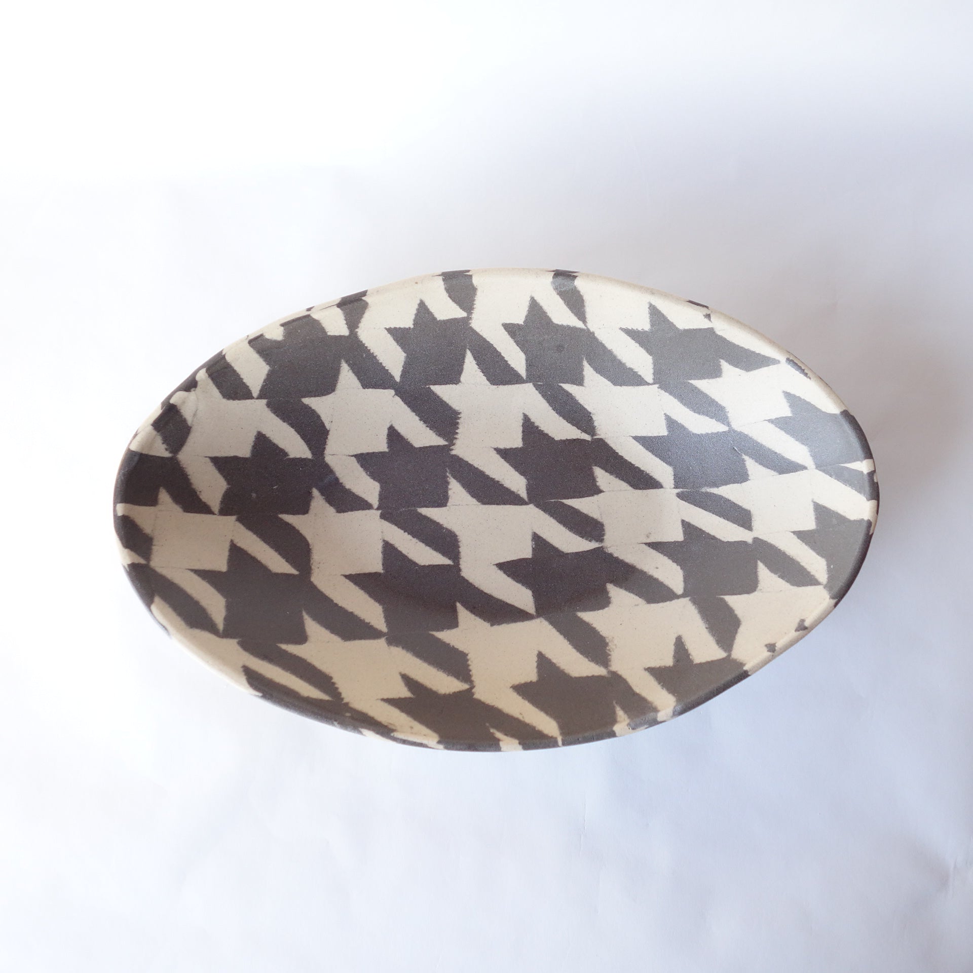 Nerikomi Houndstooth Pattern Oval Bowl
