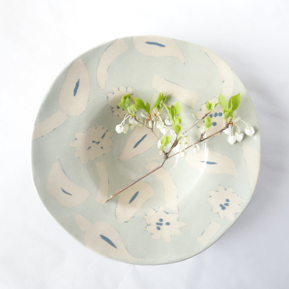 Nerikomi Spring Blue Seed Garden Round Bowl Wide Rim