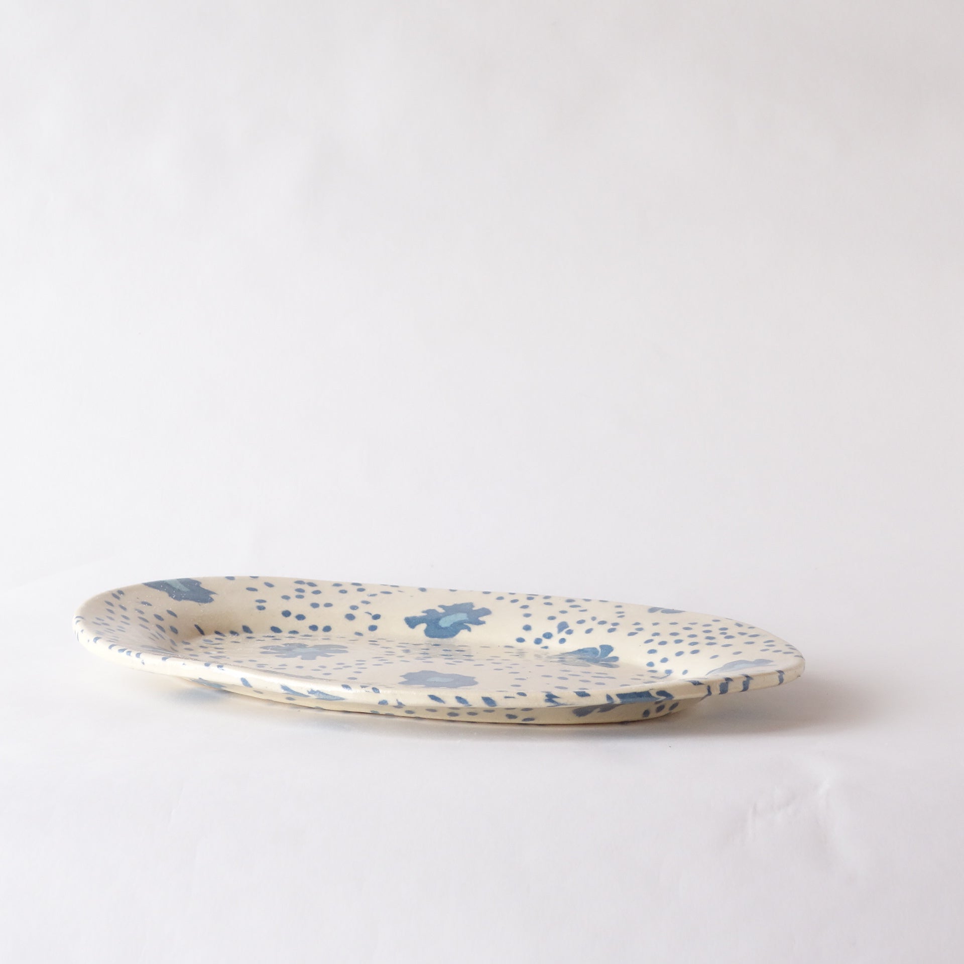 Nerikomi Nostalgic Blue Flower Fabric Pattern Oval Plate