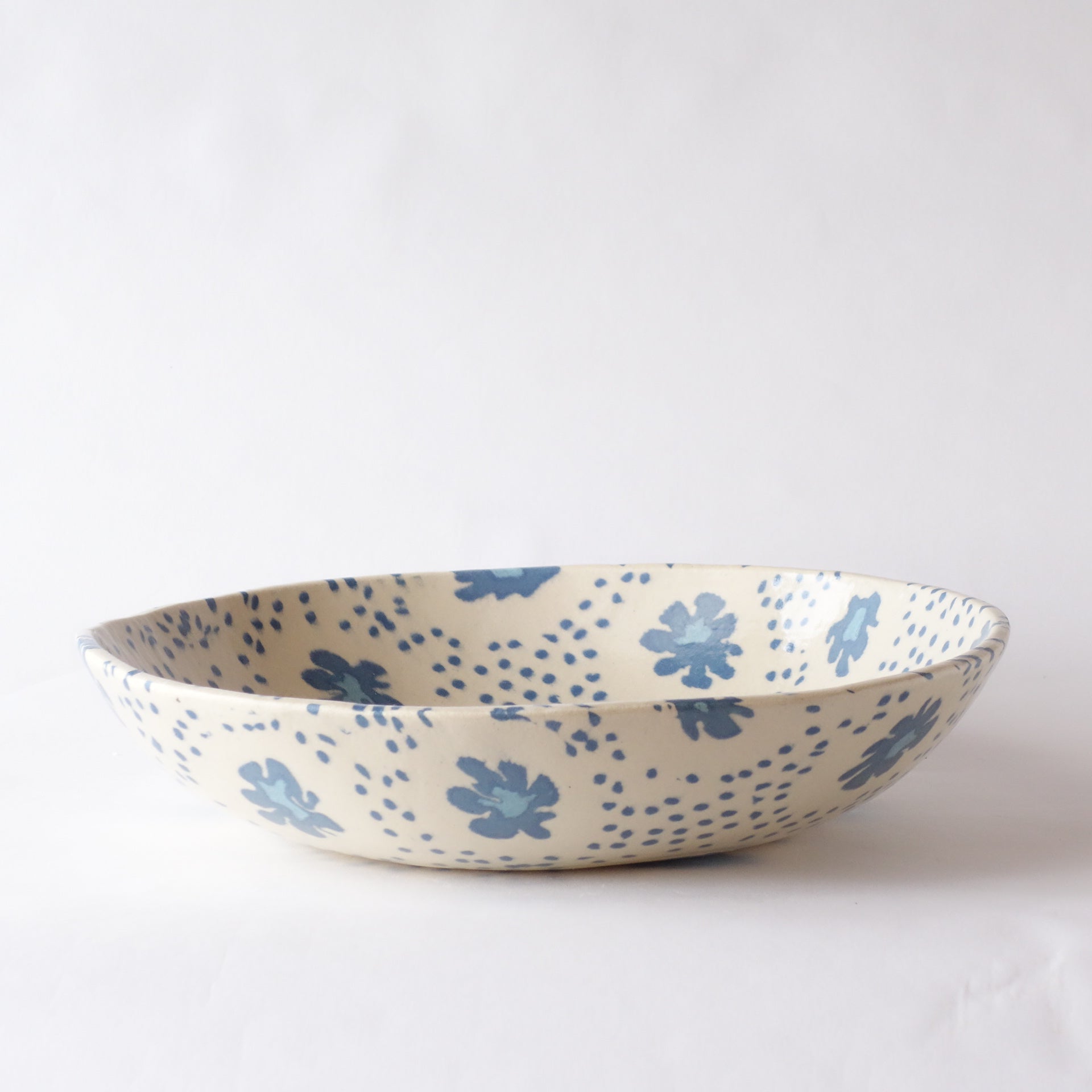 Nerikomi Nostalgic Blue Flower Fabric Pattern Bowl