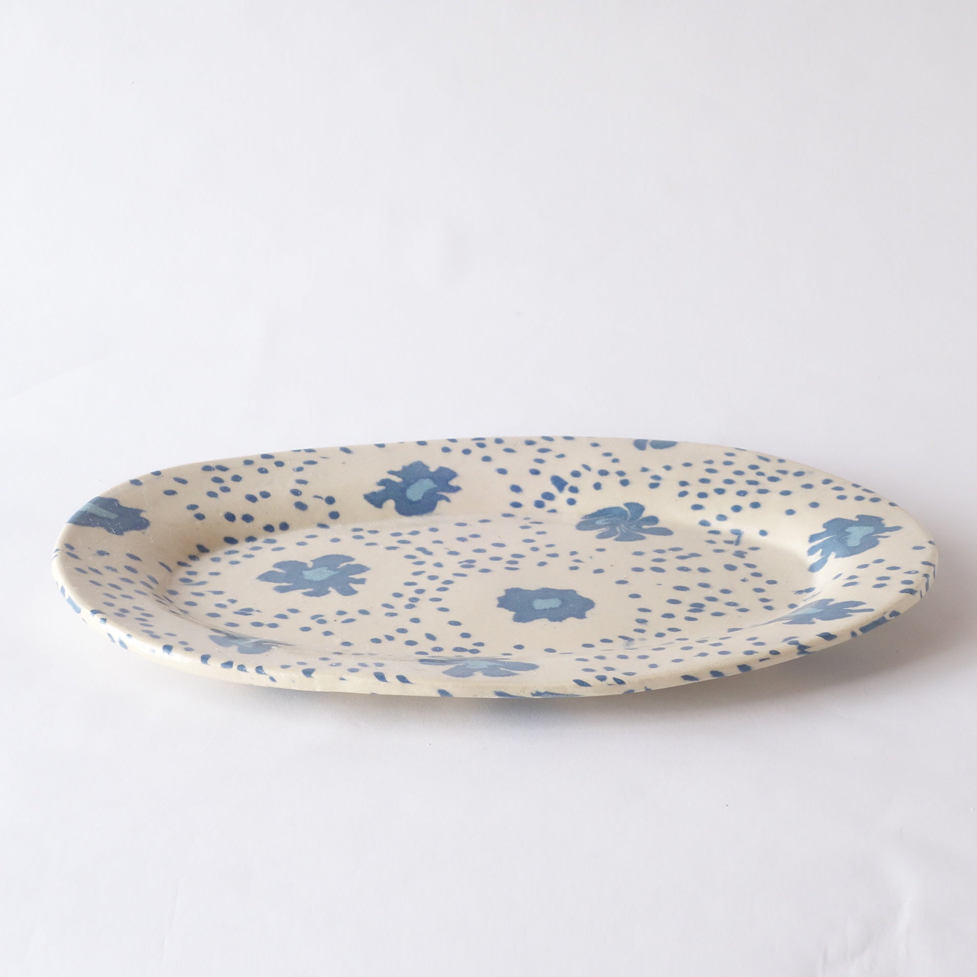Nerikomi Nostalgic Blue Flower Fabric Pattern Oval Plate