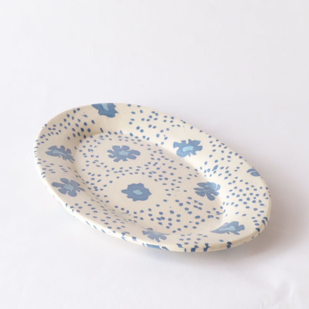 Nerikomi Nostalgic Blue Flower Fabric Pattern Oval Plate
